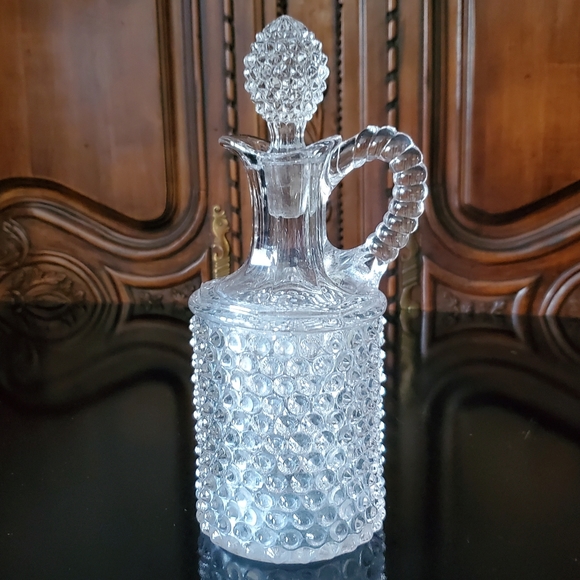 1890s "Dewdrop" Clear Hobnail Decanter w/ Handle by Model Flint Glass Co - Picture 12 of 14